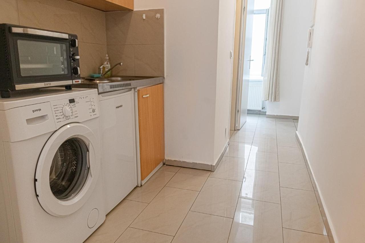 Peaceful 1Br Apt. Near Metro Station Langenfeldg. Apartamento Viena Exterior foto